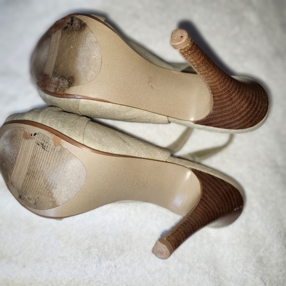 Beige Women's Slingback Heels By Audrey Brooks - Picture 4 of 4